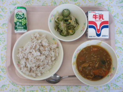 ７月１に