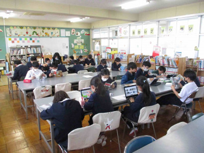 読書イラストIMG_1724